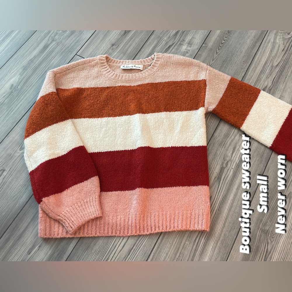 Boutique stripped sweater
